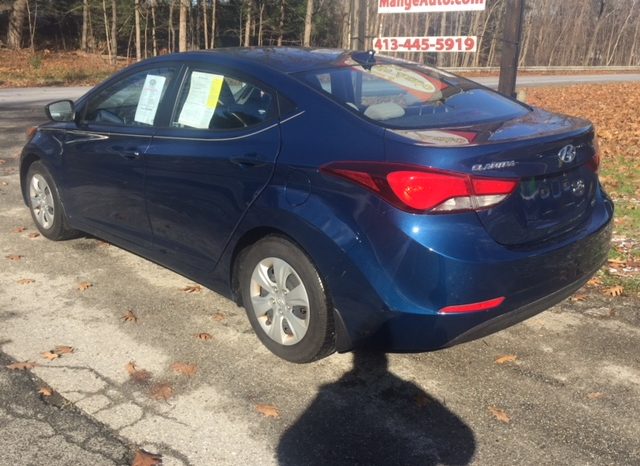 2016 Hyundai Elantra full