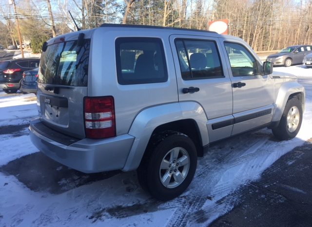 2012 Jeep Liberty Sport full